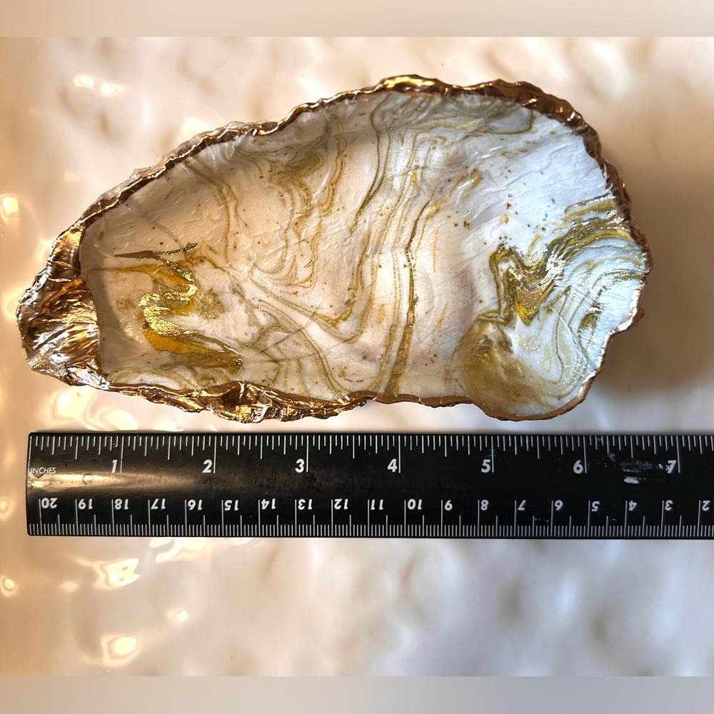 Jumbo Oyster Shell Trinket Dish Office Desk Accessory Boss Lady